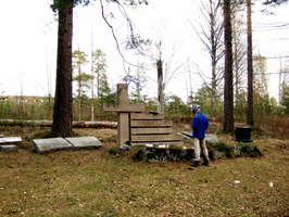 Мемориал на месте кладбища и кирхи в Кирву
