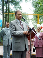 День города-2004. Открытие спортивных площадок.