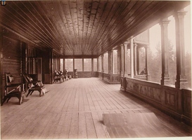 Вид части крытой галереи в здании Николаевского отделения