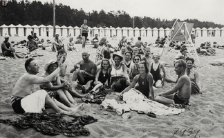 На пляже Терийоки, 1939 г.