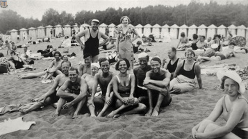 На пляже Терийоки, 1930-е гг.