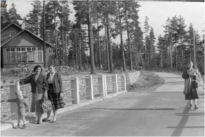 apk 2-10 пос.В.Долгое Мост через речку слева дача №8 1961